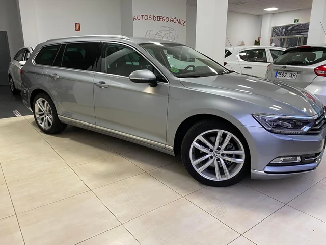 VOLKSWAGEN PASSAT 2018