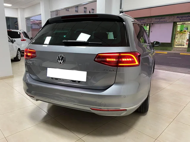 VOLKSWAGEN PASSAT 2018